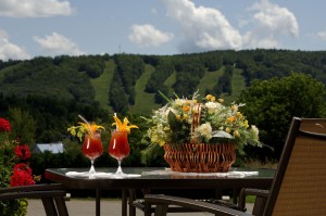 patio-mountain-view